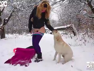 Dog and girl fuck - animal porn video